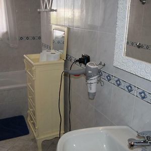Camera standard con letto king size